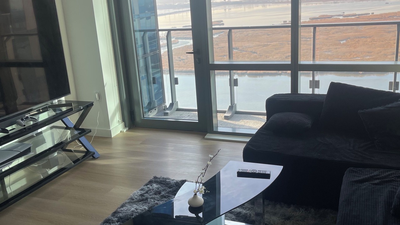 Photo of Livingroom in Secaucus