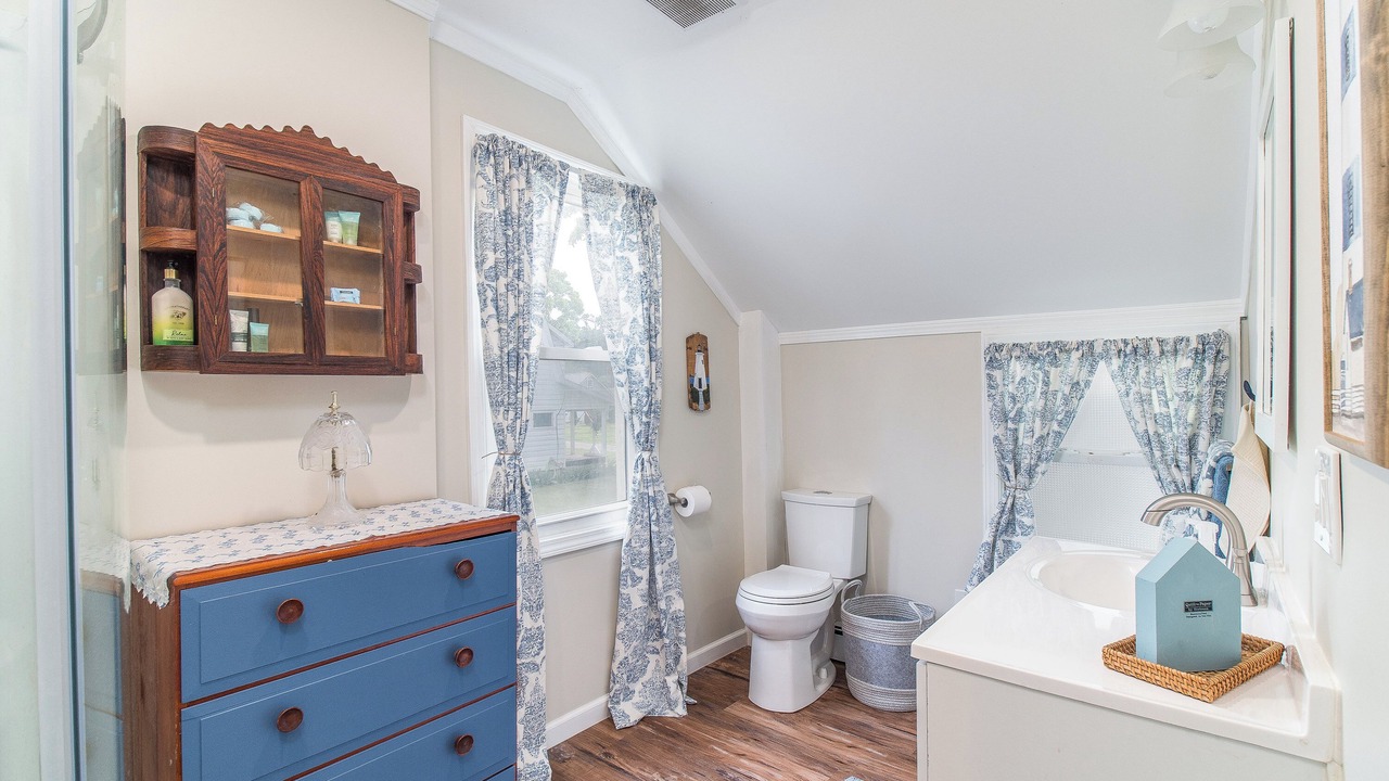 Photo of Bathroom in Jamestown
