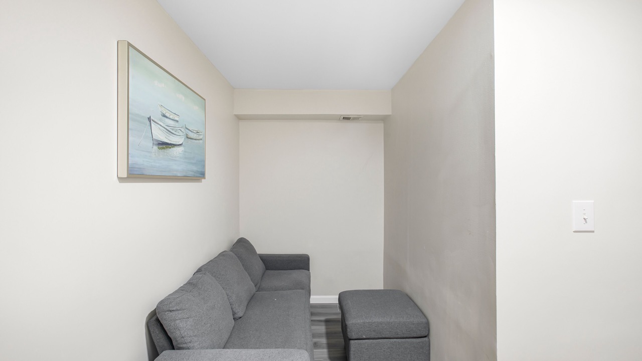 Photo of Livingroom in Adelphi