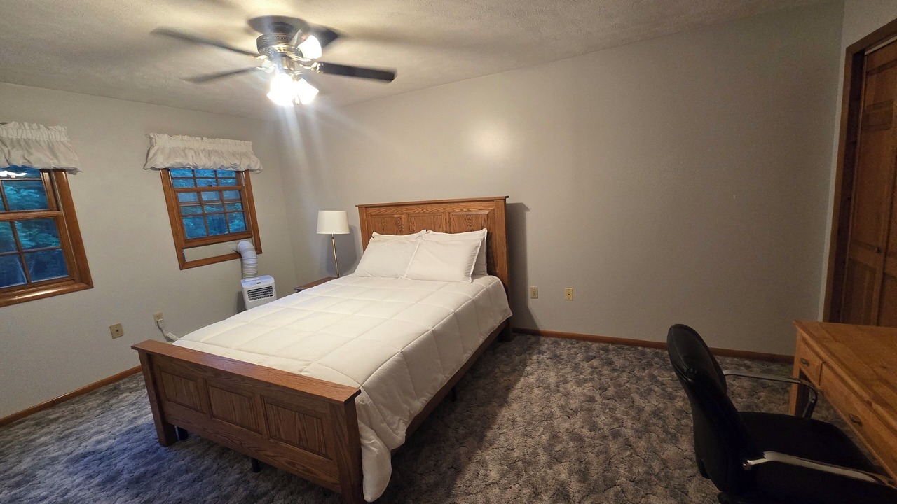 Photo of Bedroom in Edgewood