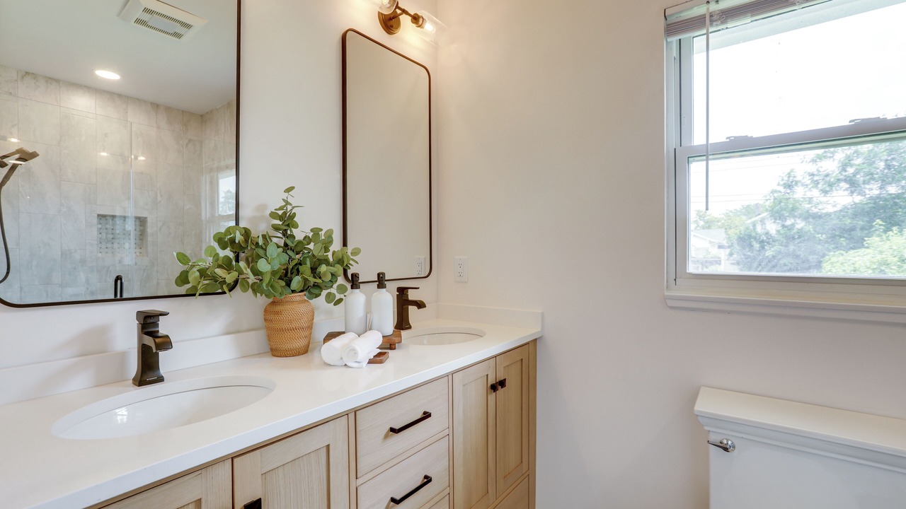 Photo of Bathroom in Asbury Park