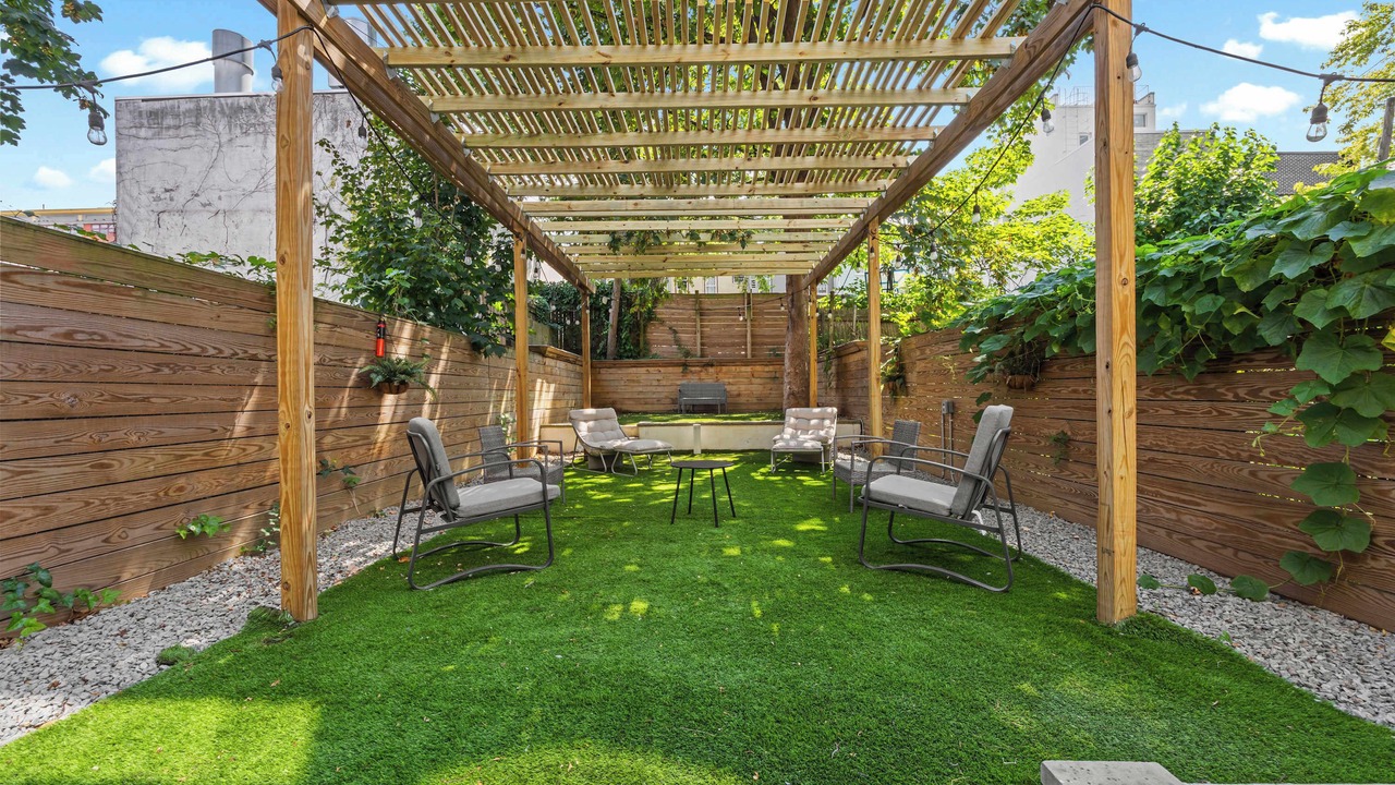 Photo of Patio Balcony in Crown Heights
