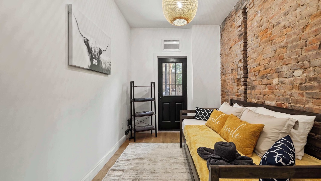 Photo of Livingroom in Crown Heights