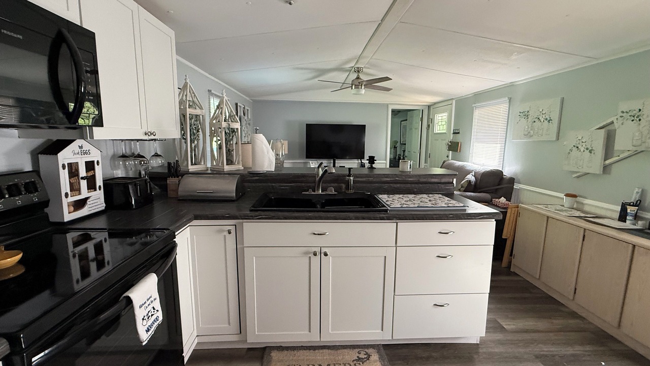 Photo of Kitchen in Big Creek