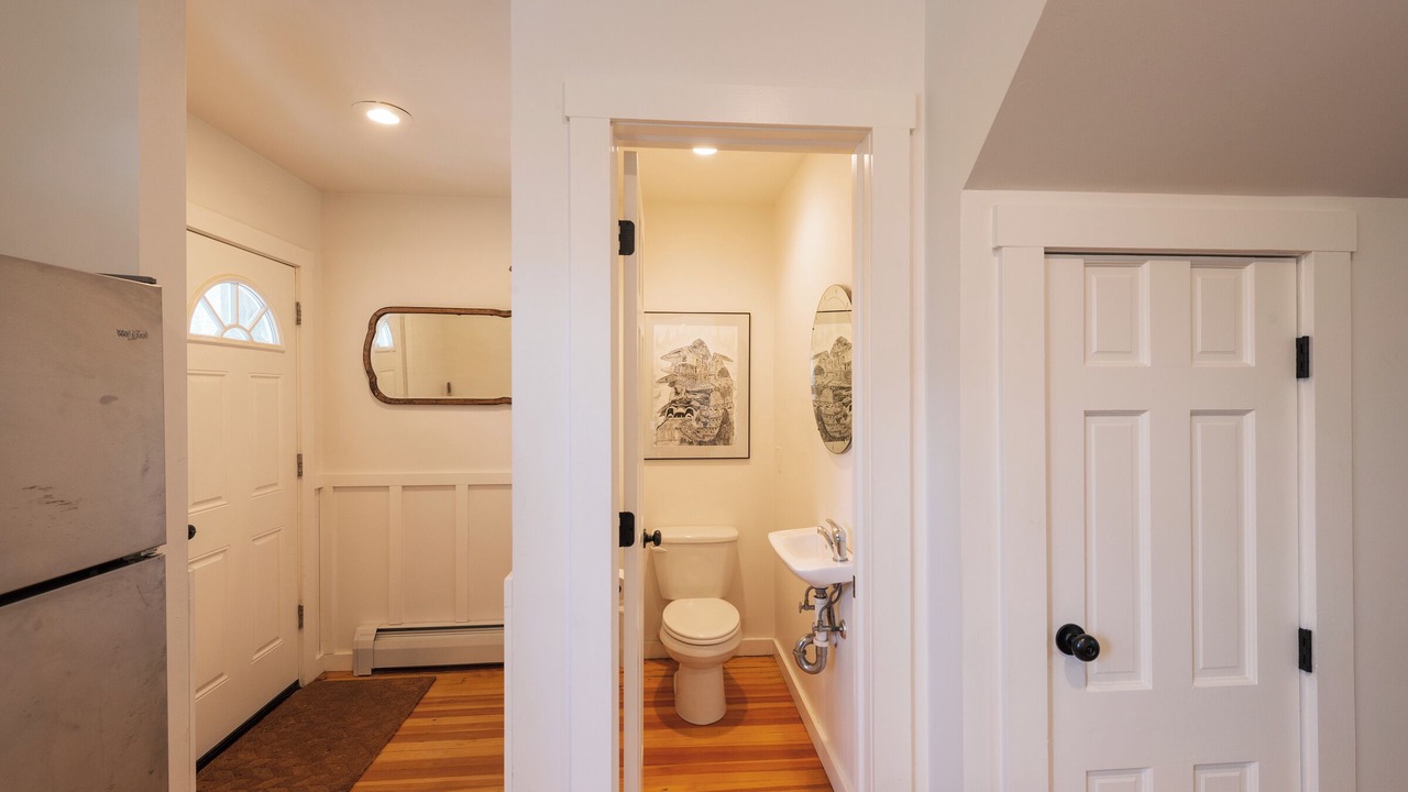 Photo of Bathroom in Woodridge