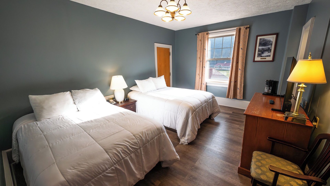 Photo of Bedroom in Shawnee On Delaware