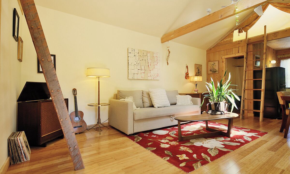 Photo of Livingroom in Woodridge