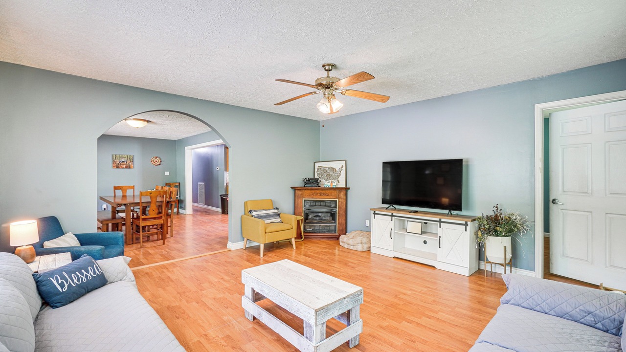 Photo of Livingroom in Winona