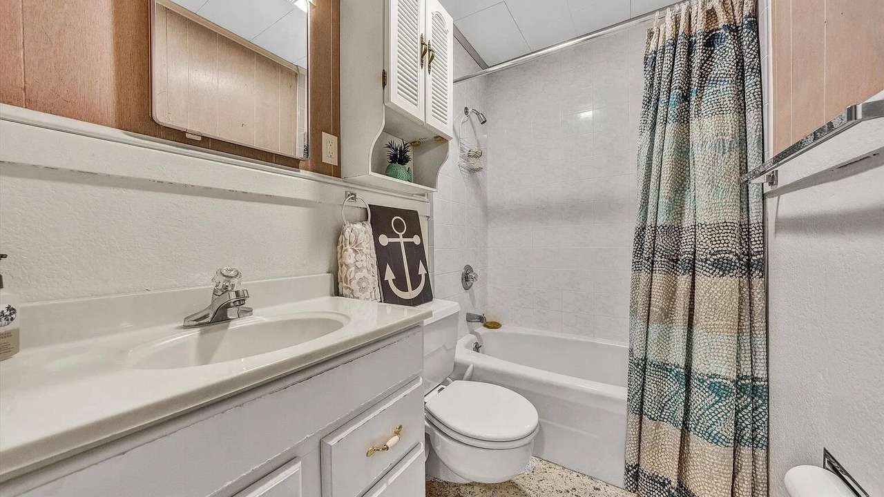 Photo of Bathroom in Westlake Corner