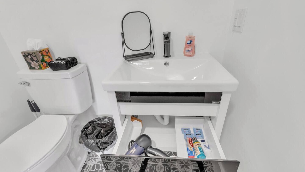 Photo of Bathroom in Elizabeth