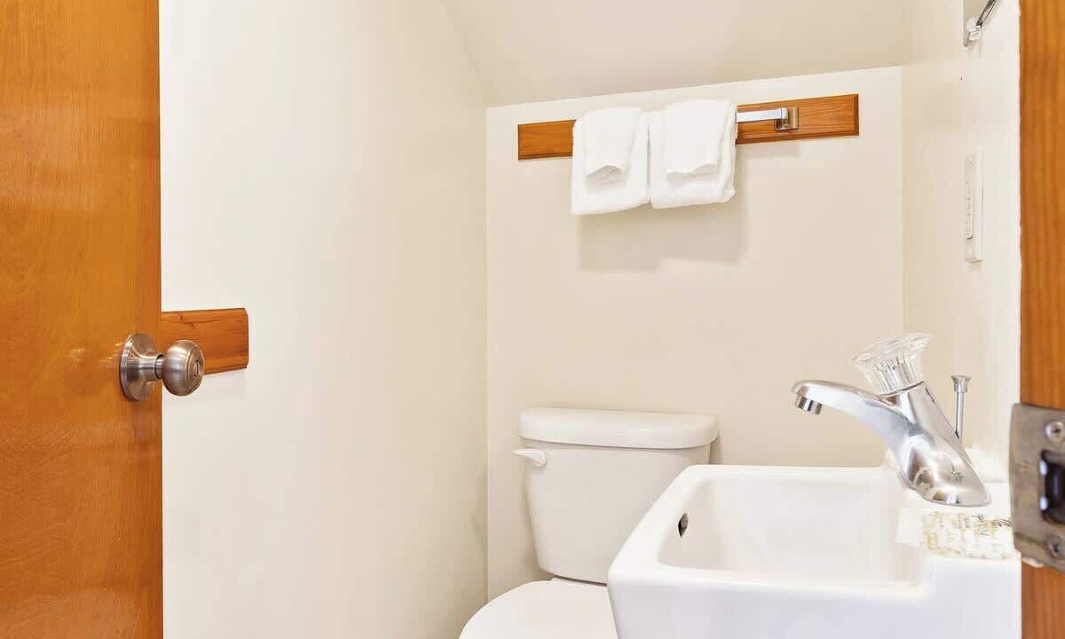 Photo of Bathroom in Shawnee On Delaware