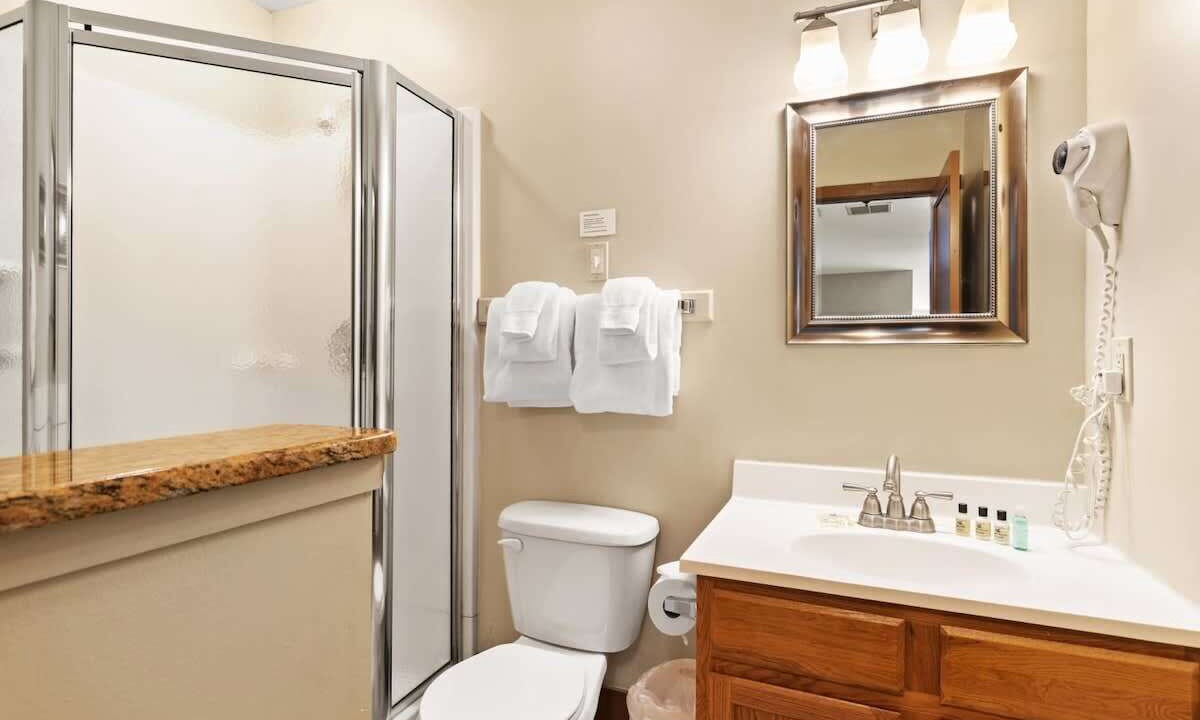 Photo of Bathroom in Shawnee On Delaware