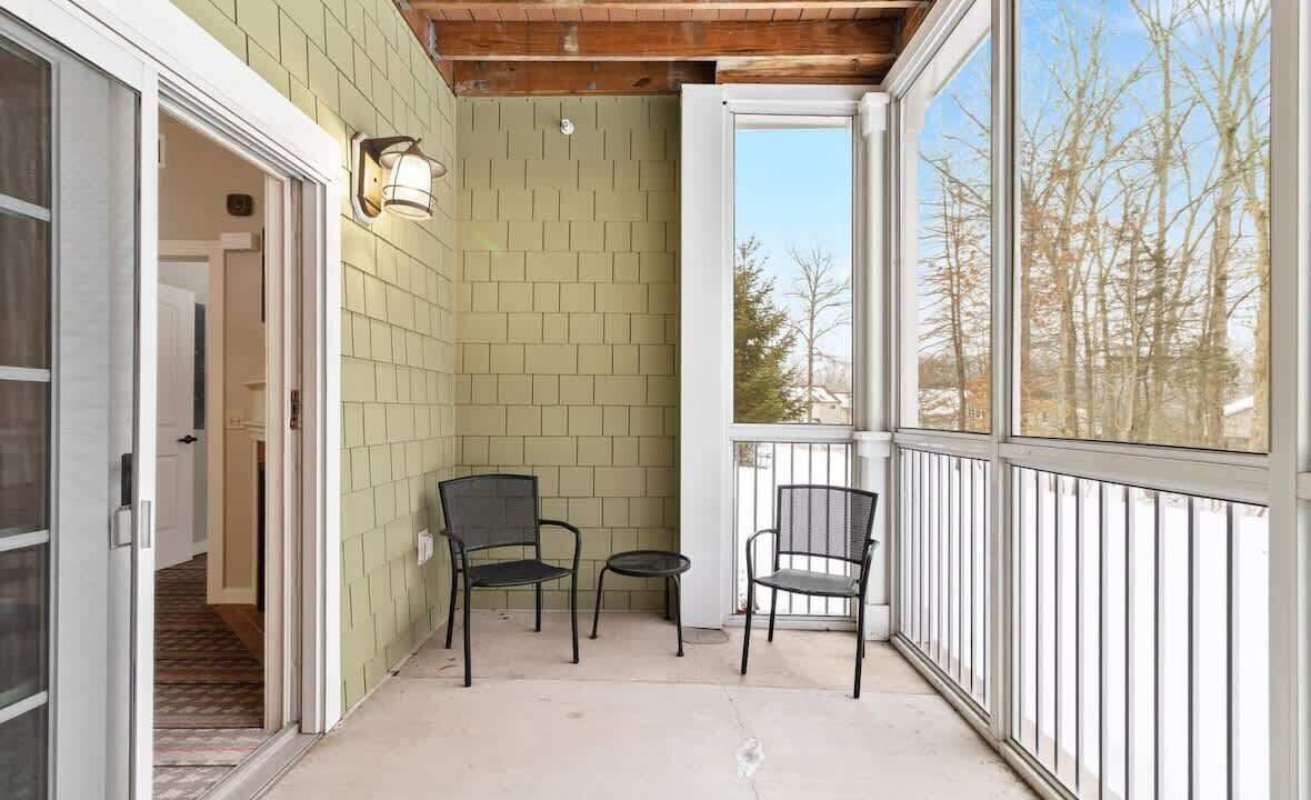 Photo of Patio Balcony in Shawnee On Delaware
