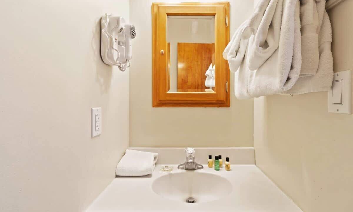 Photo of Bathroom in Shawnee On Delaware