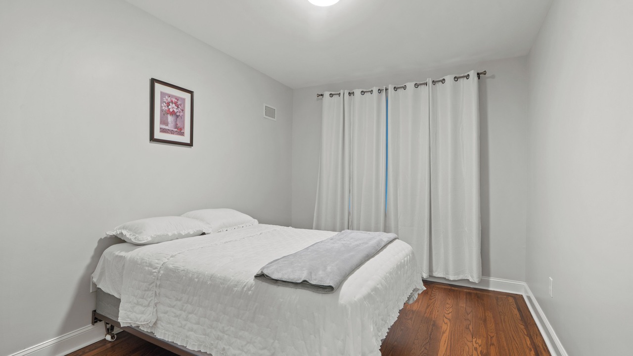 Photo of Bedroom in North Bergen