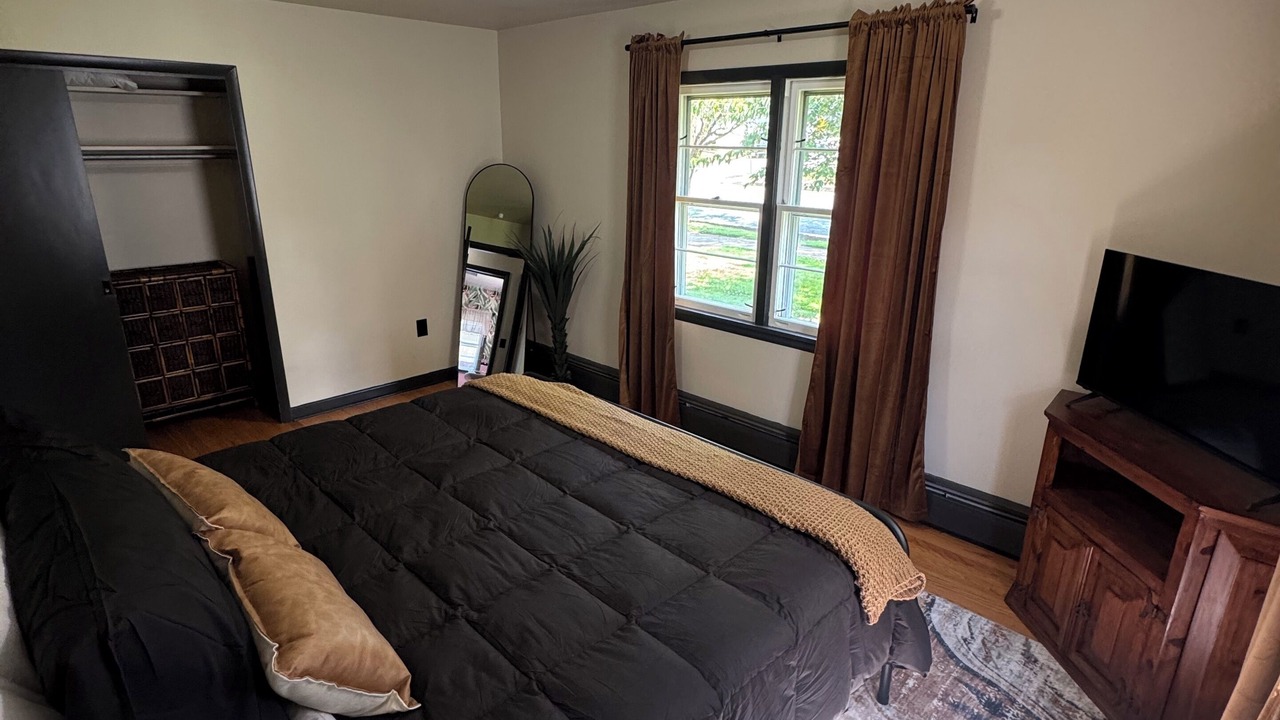 Photo of Bedroom in Williamsport