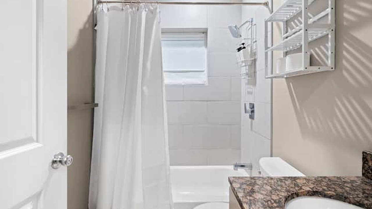 Photo of Bathroom in East Parkside