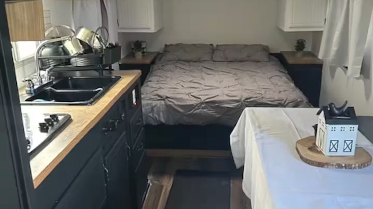 Photo of Bedroom in Euclid