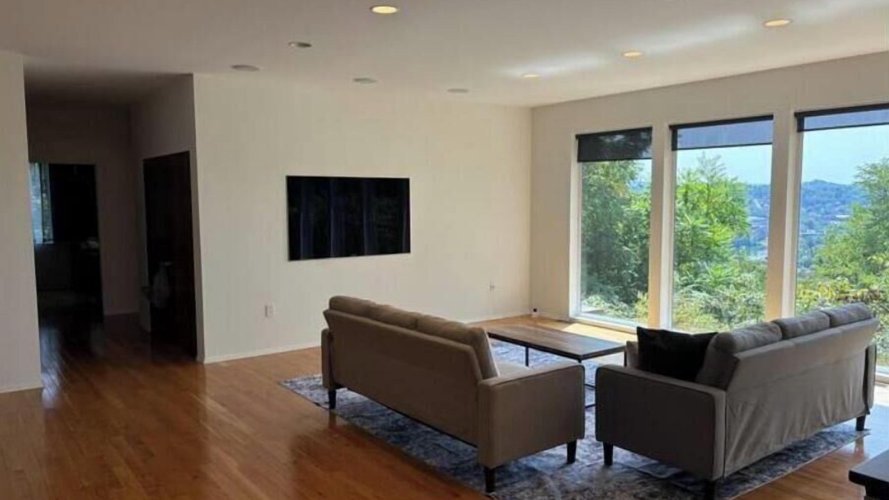 Photo of Livingroom in Morgantown
