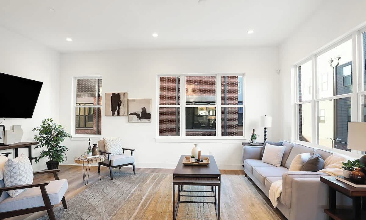 Photo of Livingroom in Lockerbie Square