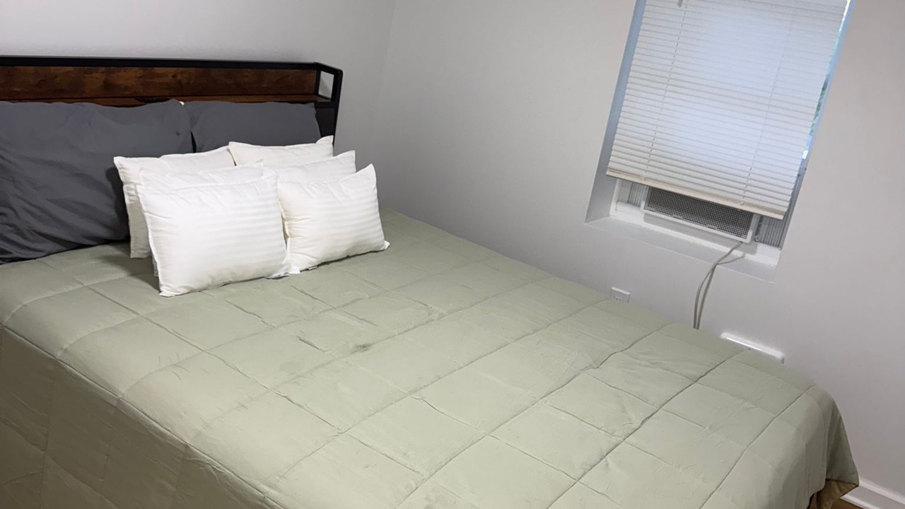 Photo of Bedroom in Greentown