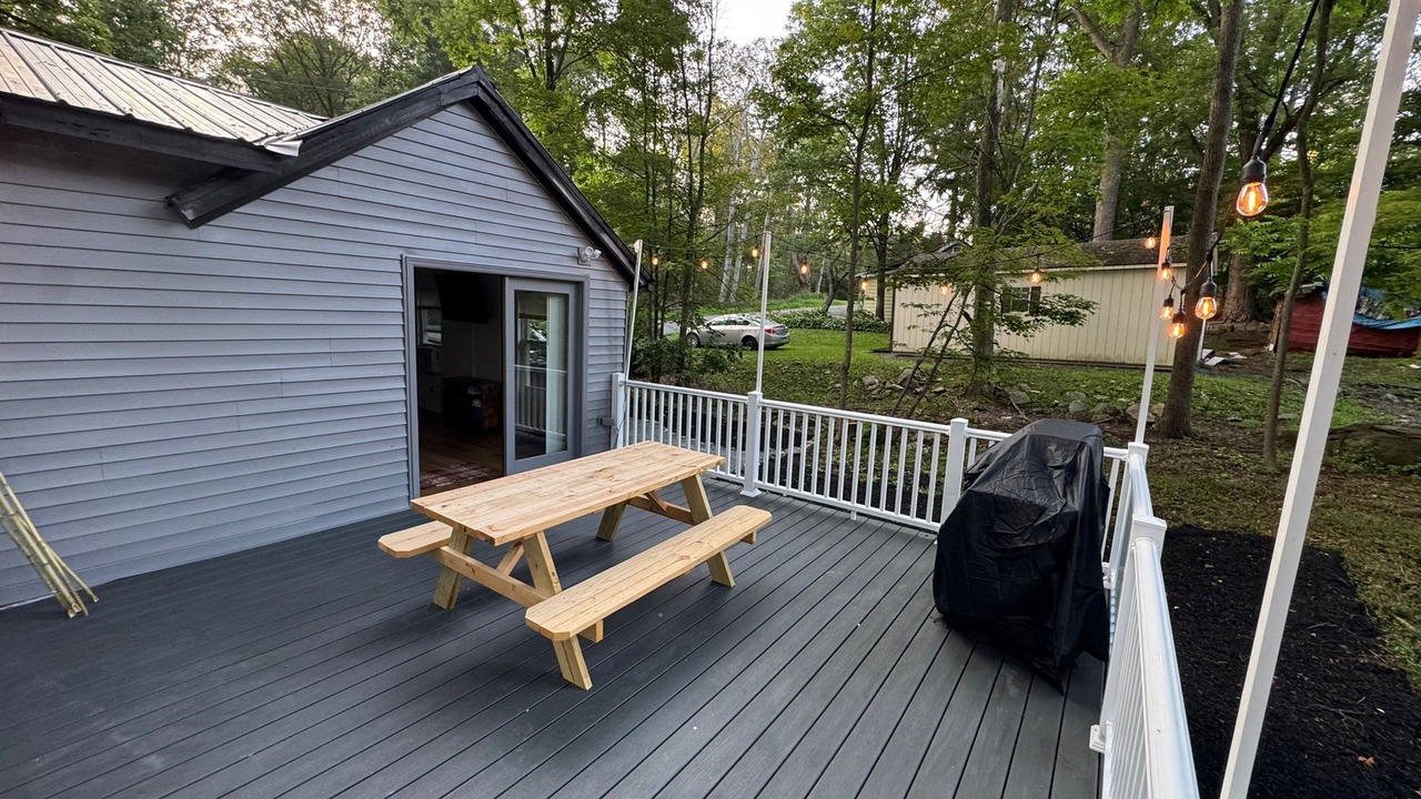 Photo of Outdoor in Greentown