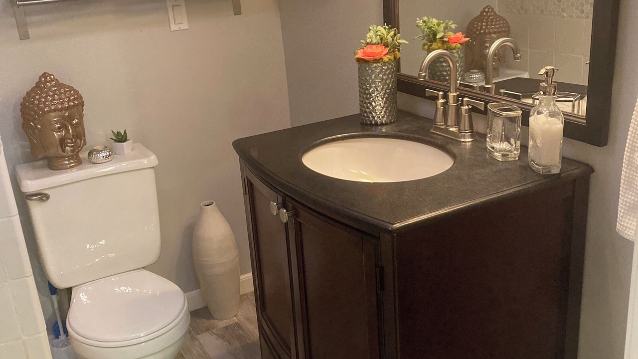 Photo of Bathroom in Garrison