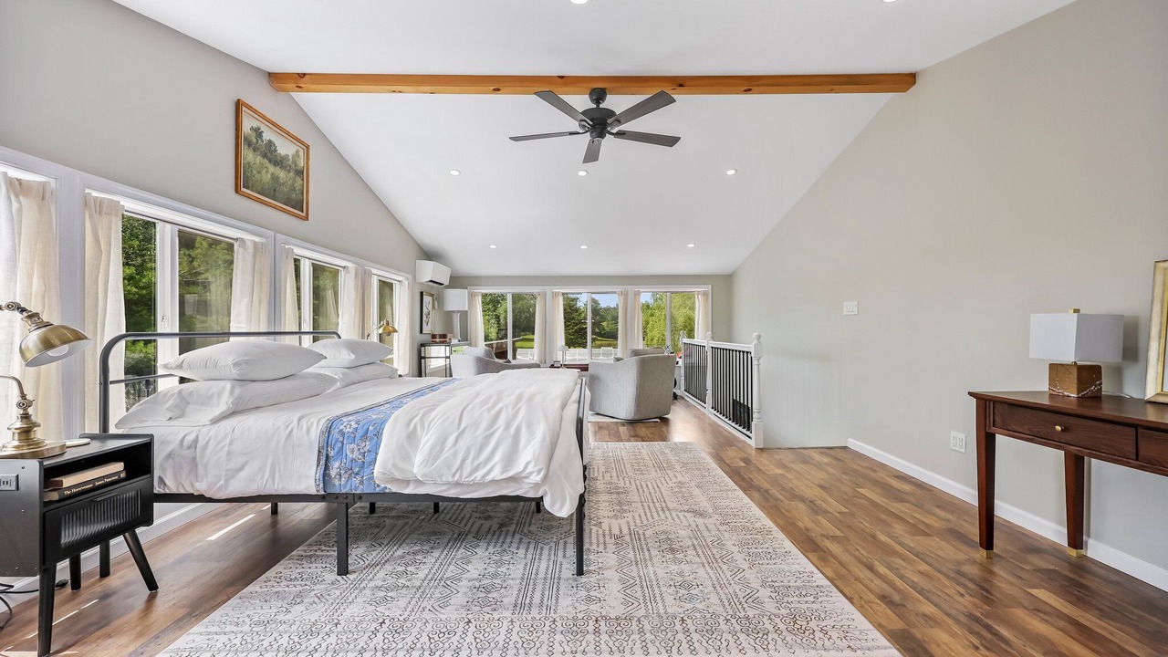Photo of Bedroom in Middletown
