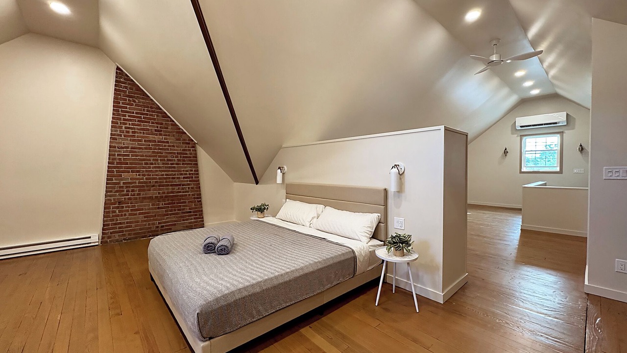 Photo of Bedroom in Erie