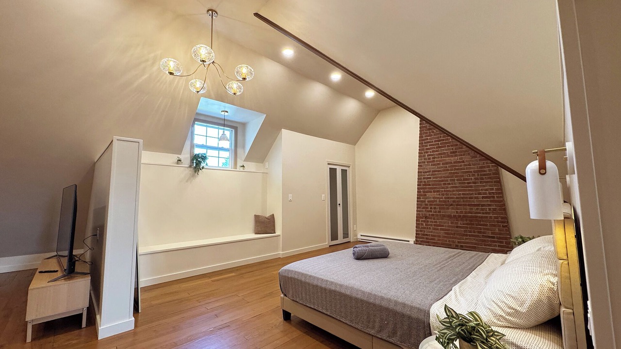 Photo of Bedroom in Erie