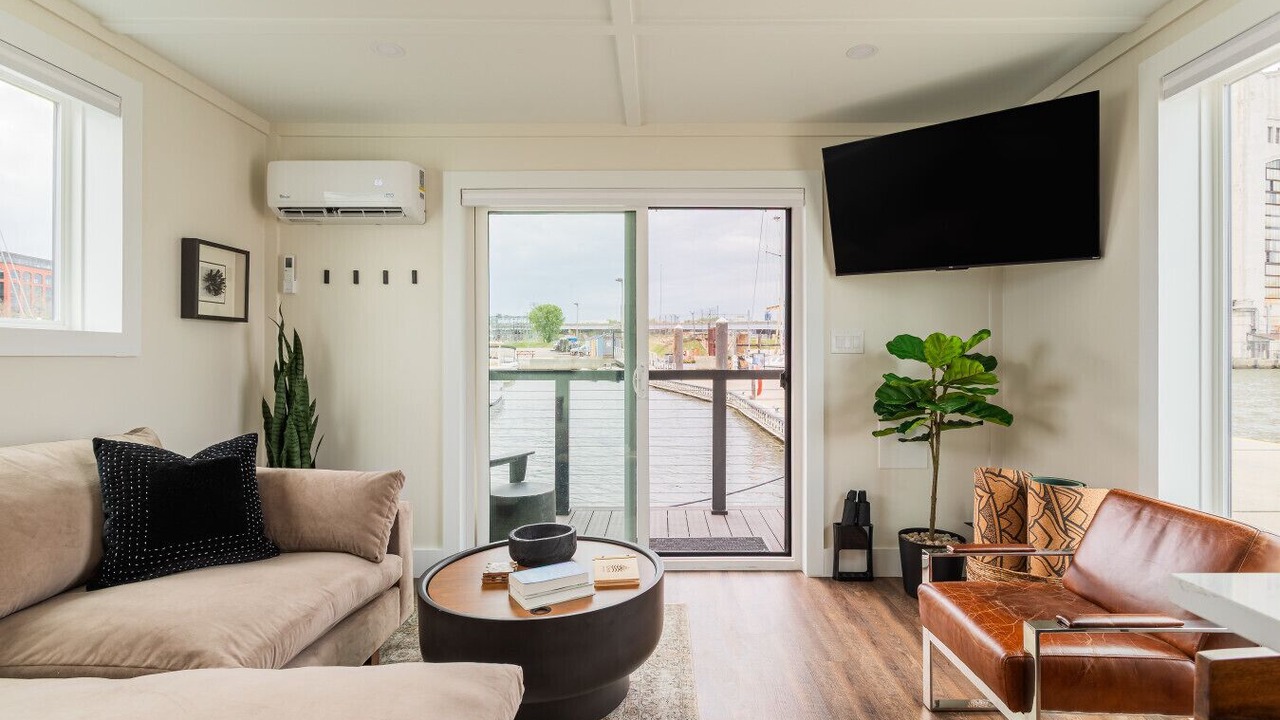 Photo of Livingroom in Port Covington