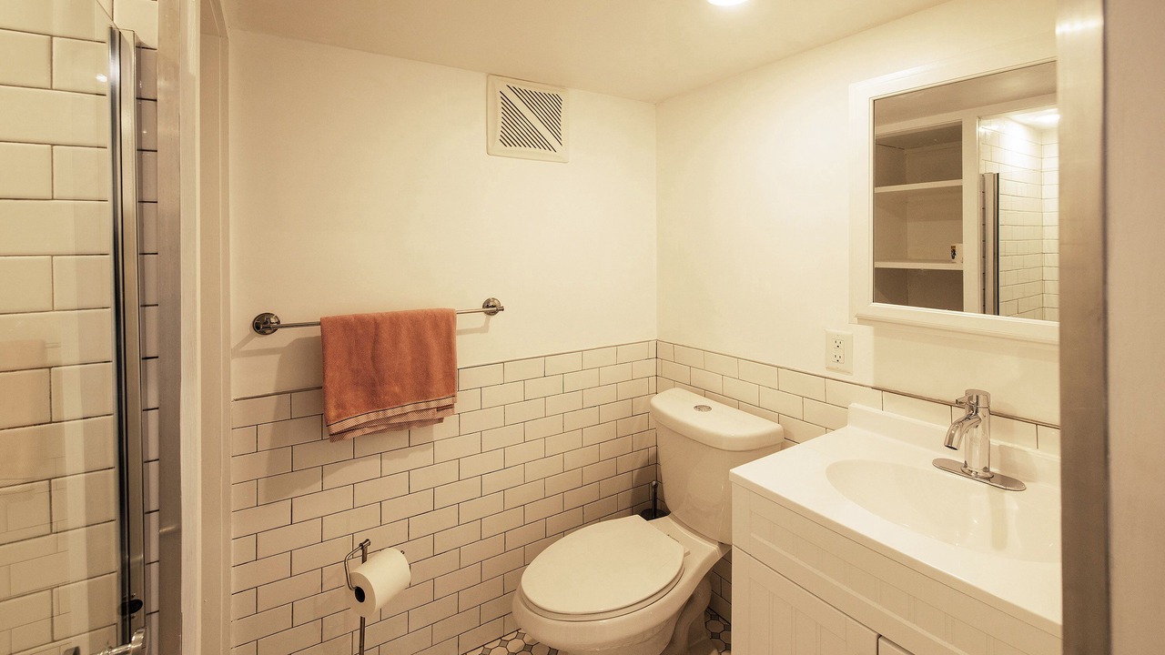 Photo of Bathroom in Woodridge