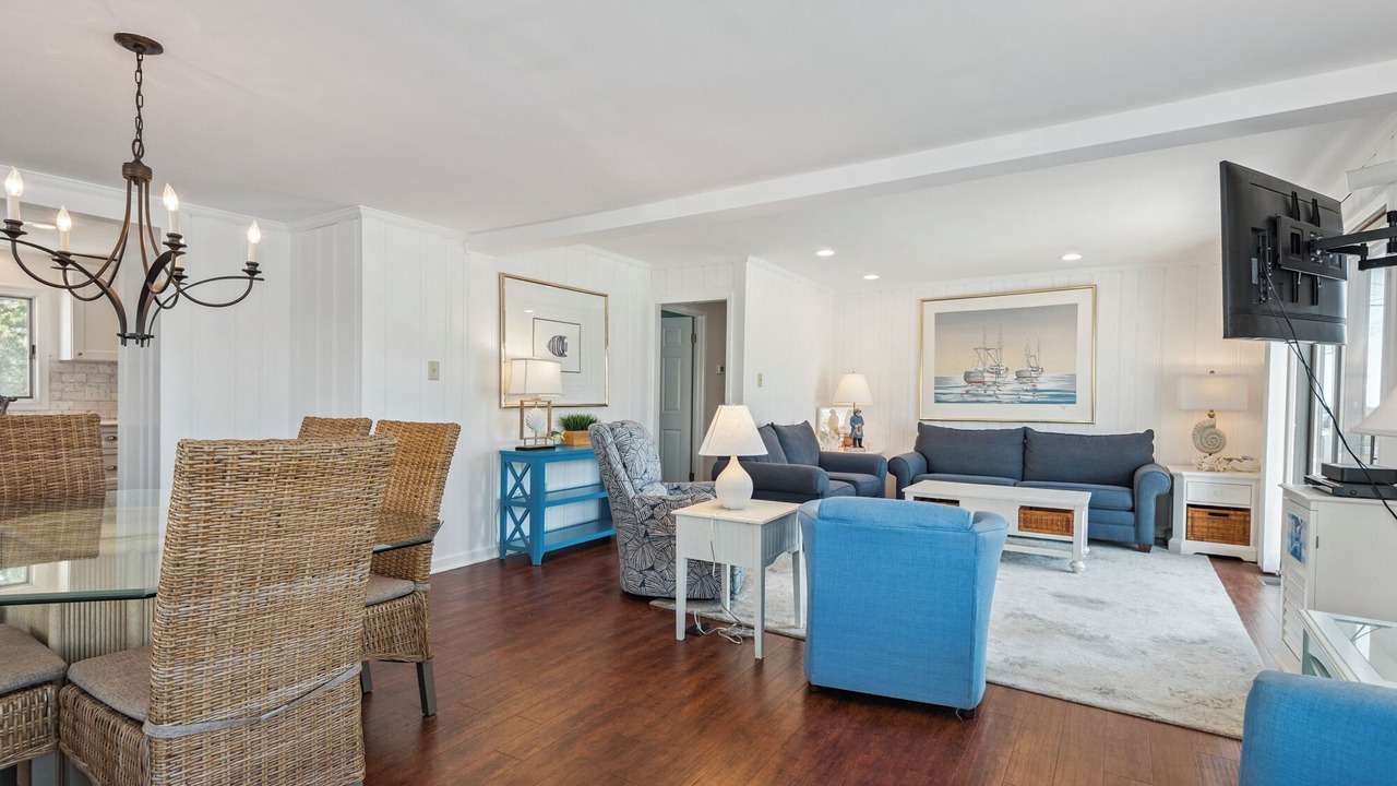 Photo of Livingroom in Avalon