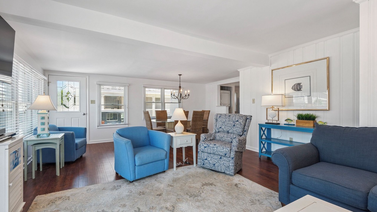 Photo of Livingroom in Avalon