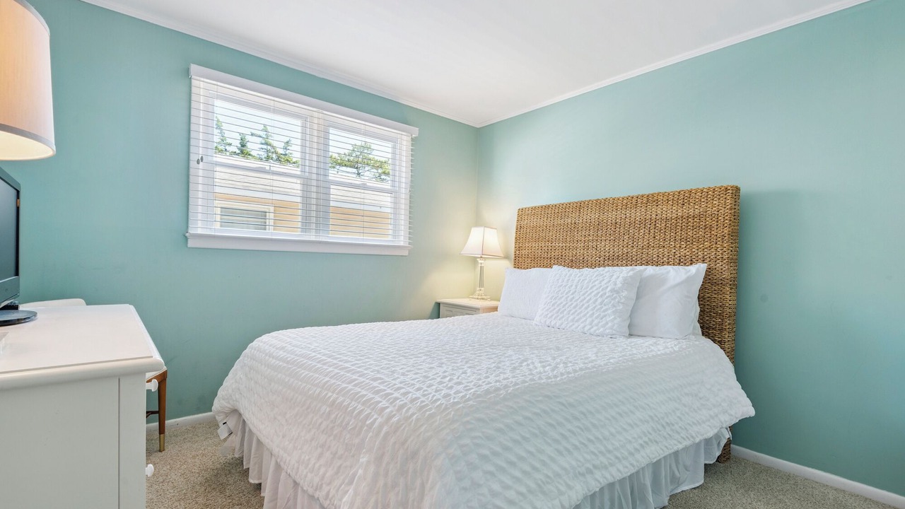 Photo of Bedroom in Avalon