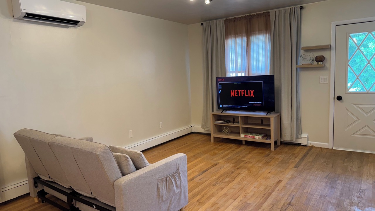 Photo of Livingroom in Goshen