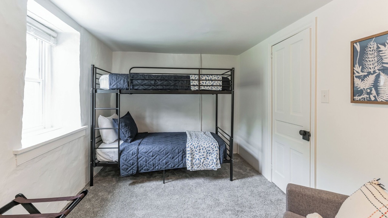 Photo of Bedroom in Wagontown