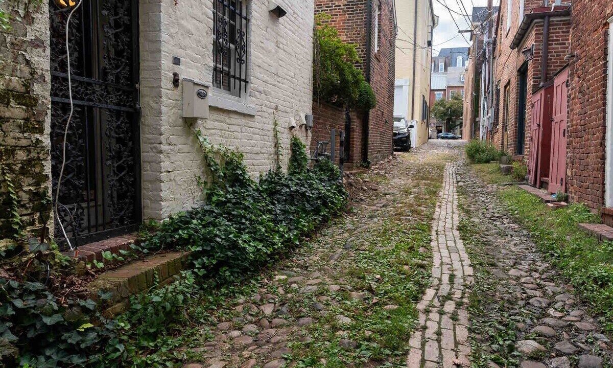 Photo of Others in Old Town Alexandria