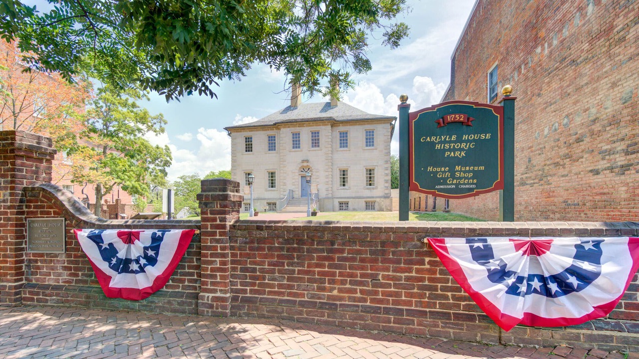 Photo of Others in Old Town Alexandria