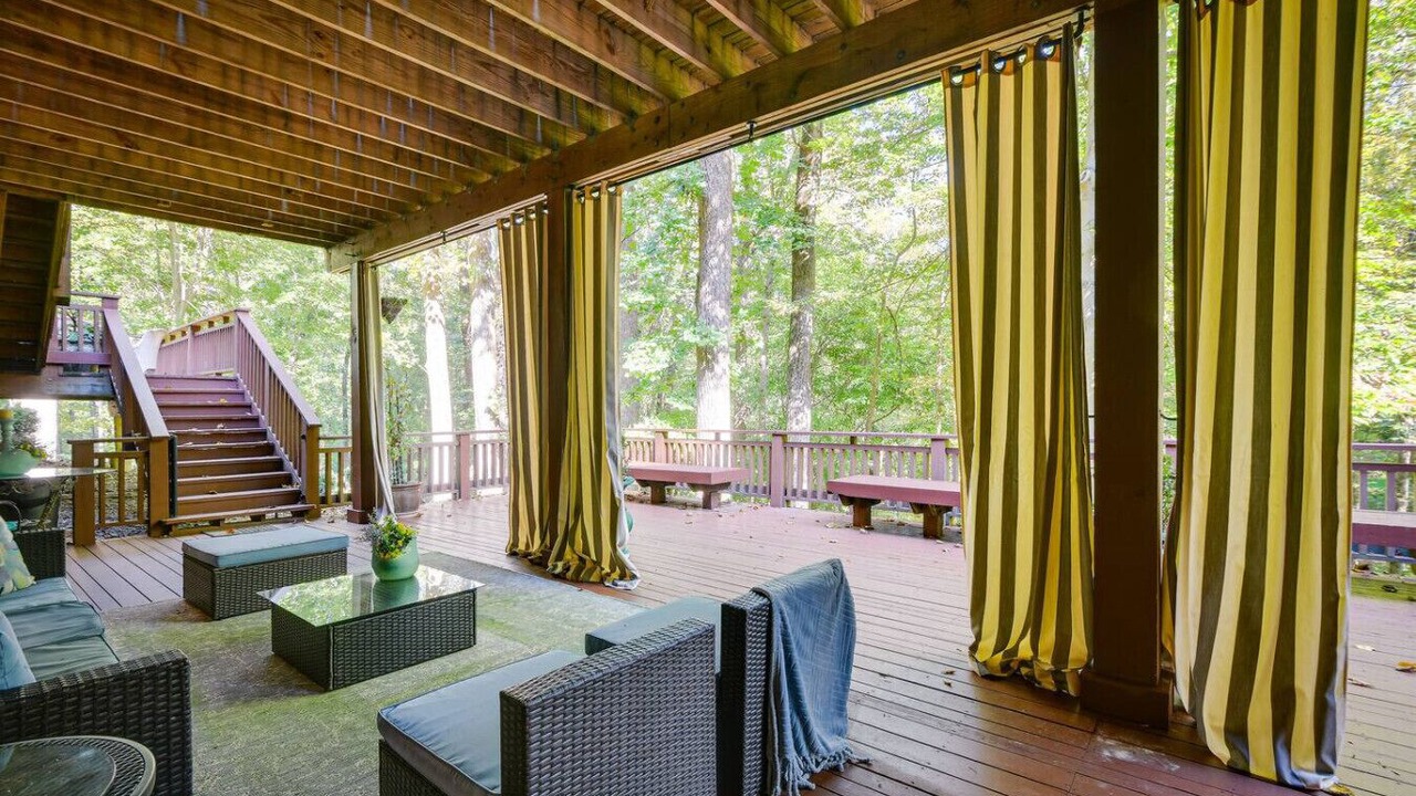 Photo of Patio Balcony in Long Green