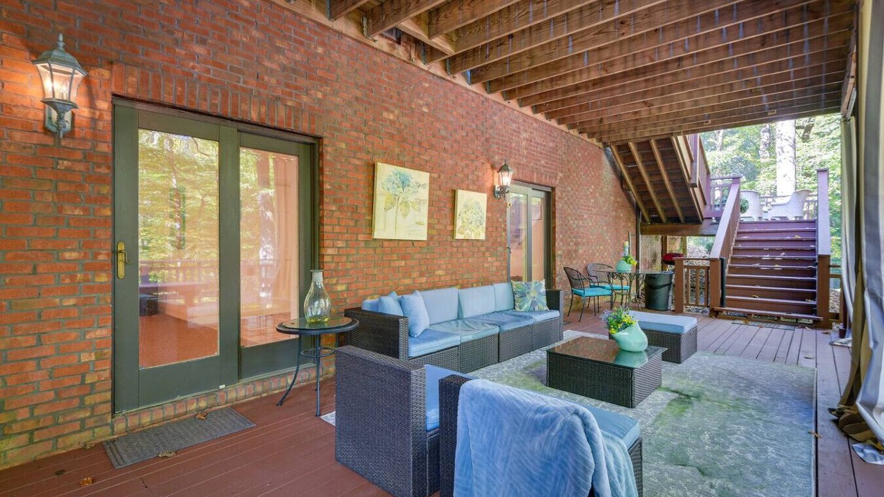 Photo of Patio Balcony in Long Green