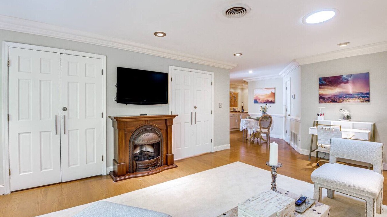 Photo of Livingroom in Long Green