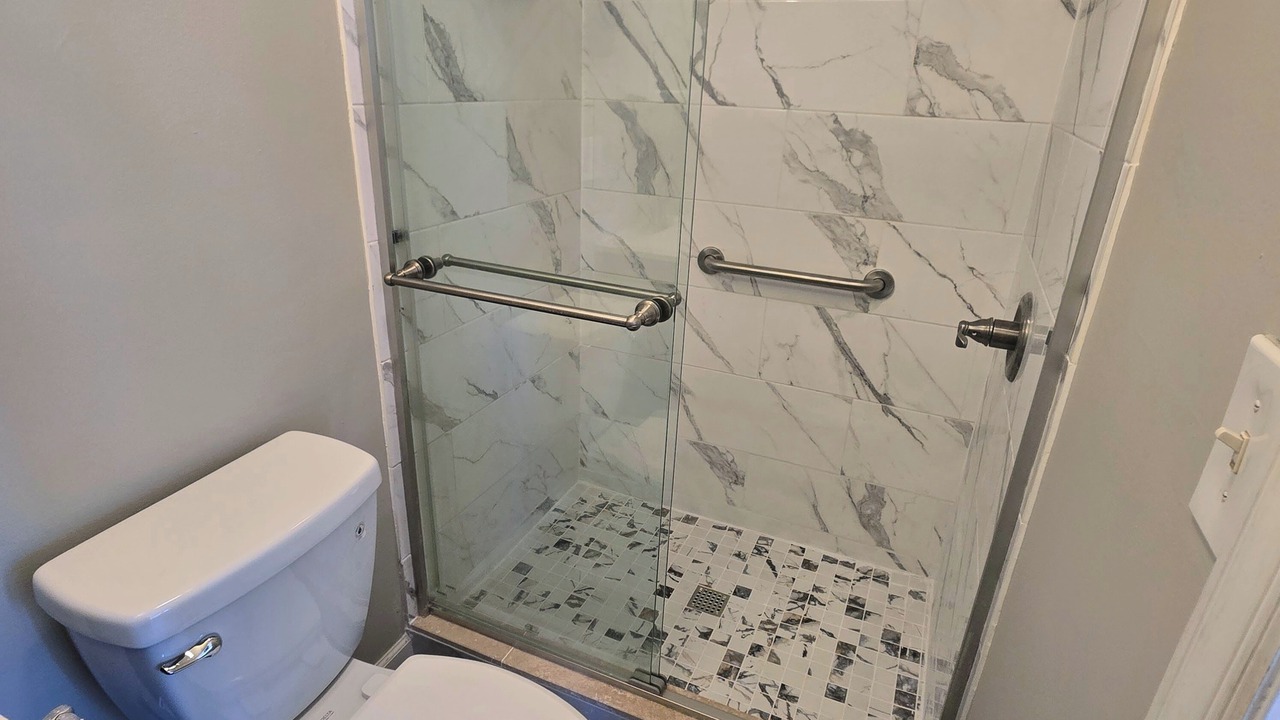 Photo of Bathroom in Teaneck