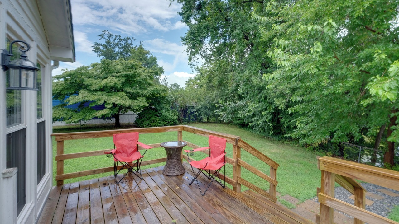 Photo of Patio Balcony in Colonial Beach