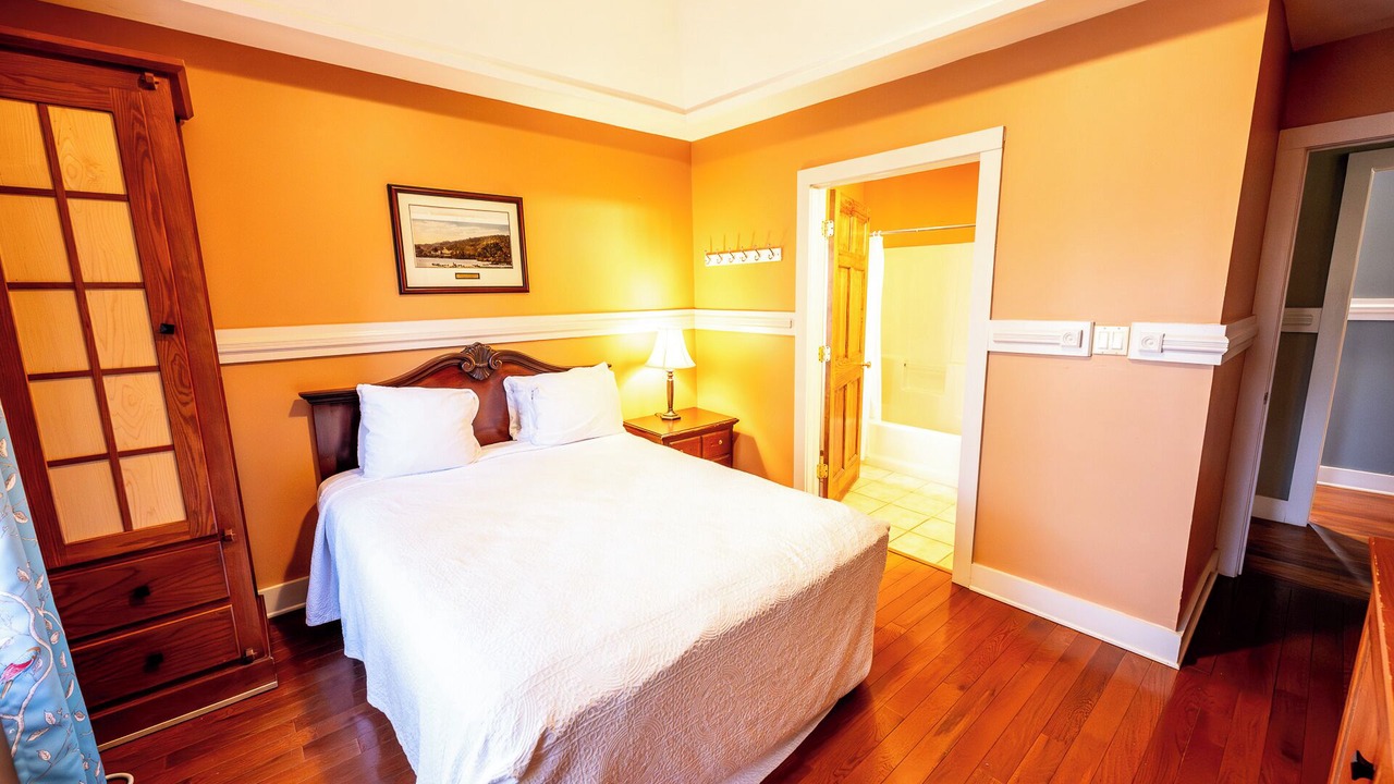 Photo of Bedroom in Shawnee On Delaware