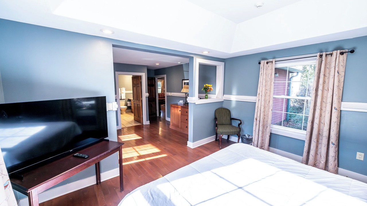 Photo of Bedroom in Shawnee On Delaware