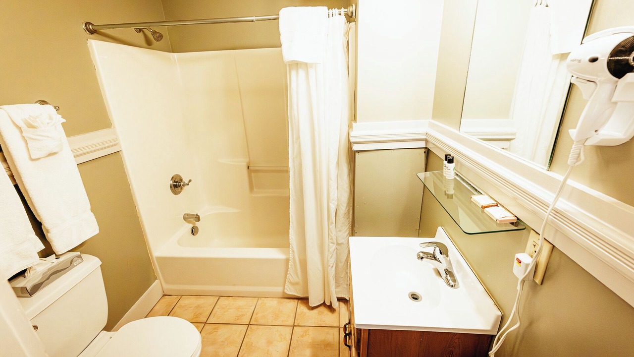 Photo of Bathroom in Shawnee On Delaware