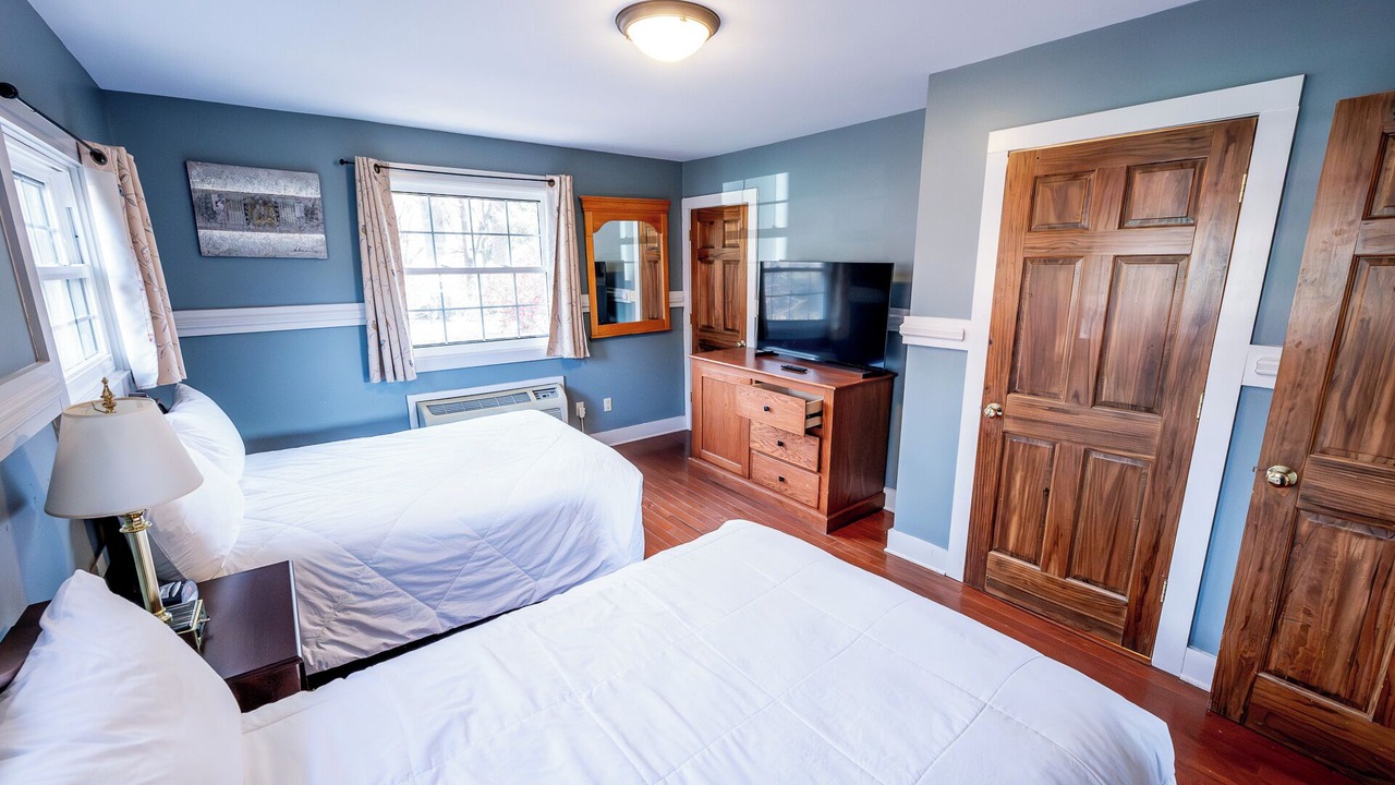 Photo of Bedroom in Shawnee On Delaware