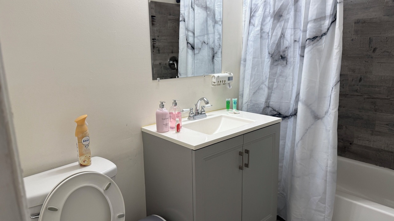 Photo of Bathroom in Elkins Park