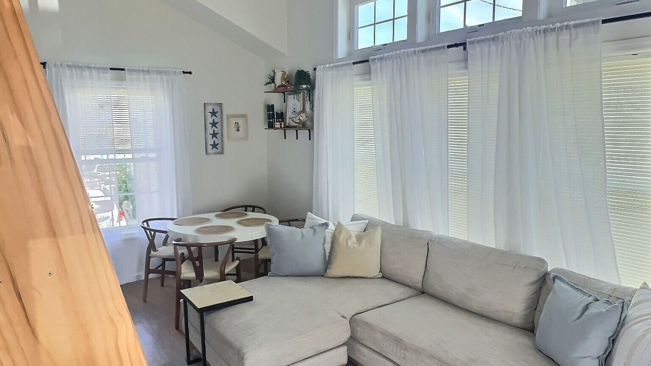 Photo of Livingroom in Lavallette